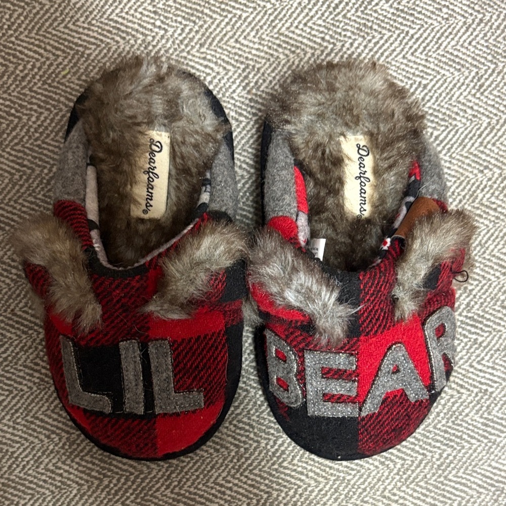 Dearfoams Lil Bear Plaid Slippers - Red and Black